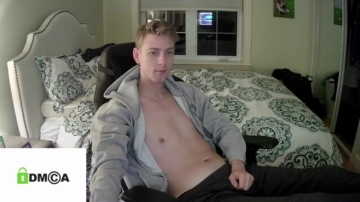 Tallblondeguy623  20-11-2021